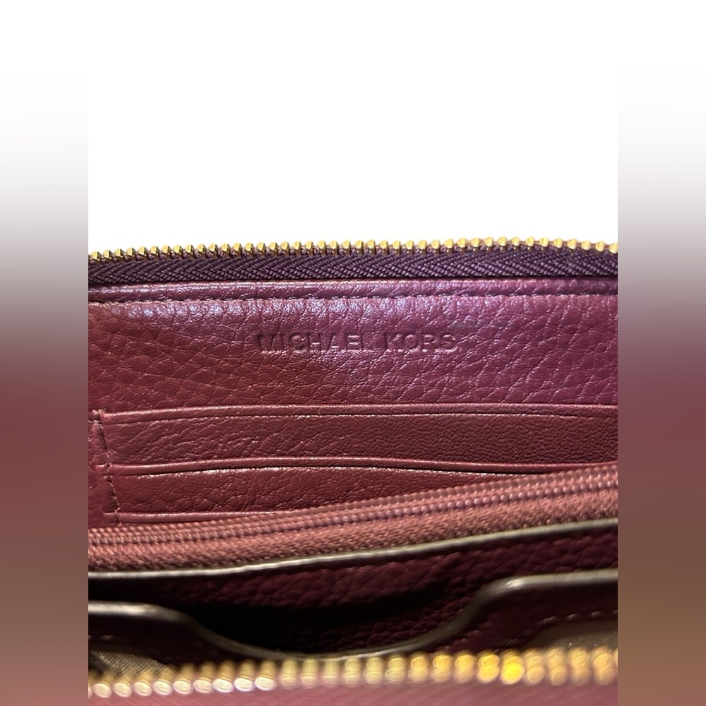 Michael Kors Jet Set Travel Continental Plum /Purple Leather Wristlet/Wallet - Picture 5 of 8